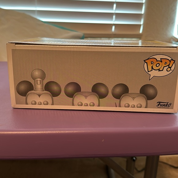 POP Mickey Mouse 3 pack Vinyl Figures - Picture 6 of 6